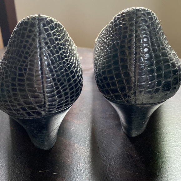 Charcoal embossed leather chunky heel - Picture 4 of 5